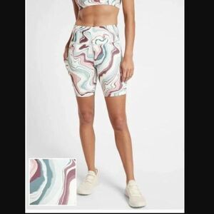 Athleta Ultimate Stash Pocket Printed 7" Short Size M